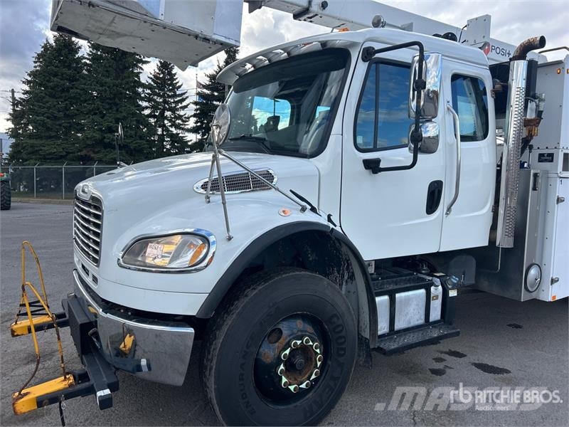 Freightliner M2 106 Truck mounted aerial platforms
