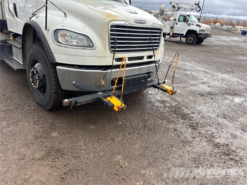 Freightliner M2 106 Truck mounted aerial platforms