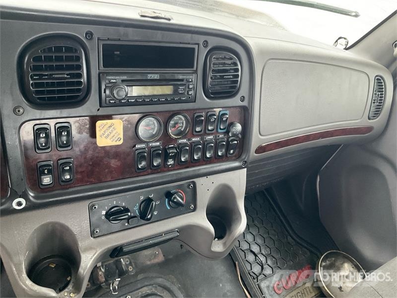 Freightliner M2 106 救援车