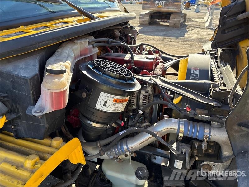 Freightliner M2 106 Pick up/Dropside