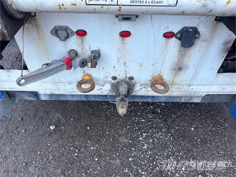 Freightliner M2 106 Truck mounted aerial platforms