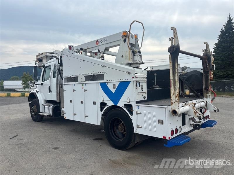 Freightliner M2 106 Autoplošiny
