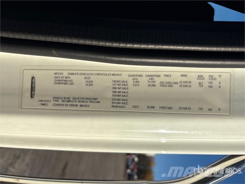 Freightliner M2 106 كابينة والداخلية