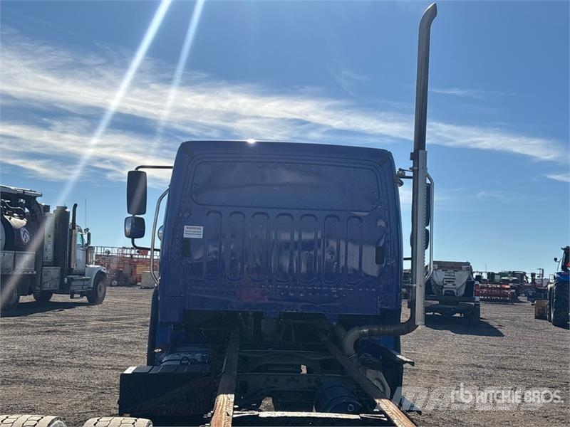 Freightliner M2 106 Kabine i unutrašnjost