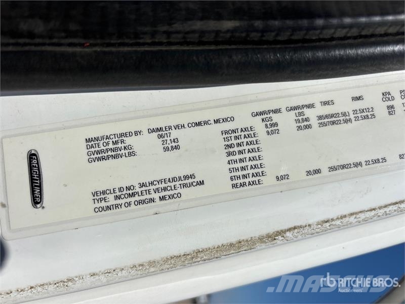 Freightliner M2 106 Cabinas e interior