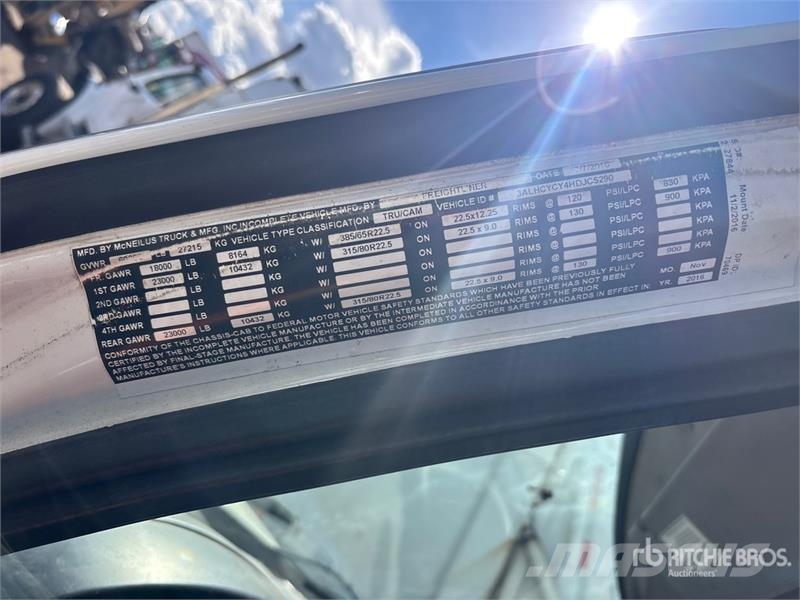 Freightliner M2 106 Camion dei rifiuti