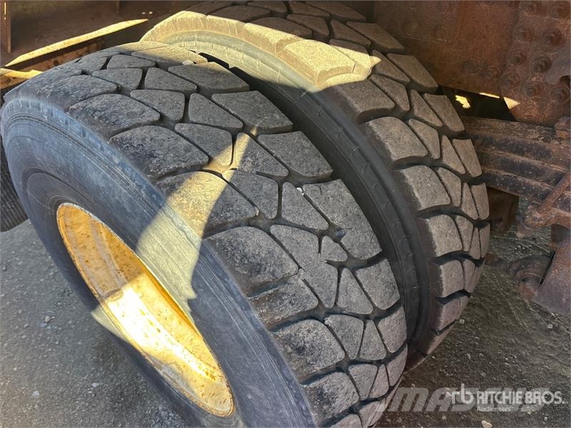 Freightliner M2 106 Kamioni za otpad
