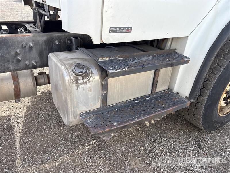 Freightliner M2 106 Cabinas