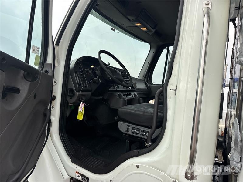 Freightliner M2 106 Skapbiler Frys/kjøl/varme