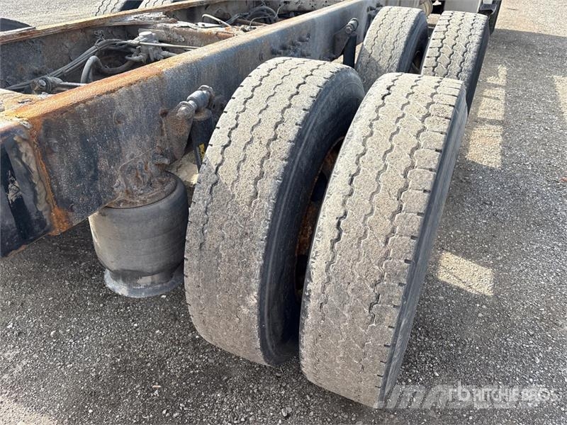 Freightliner M2 106 Cabinas