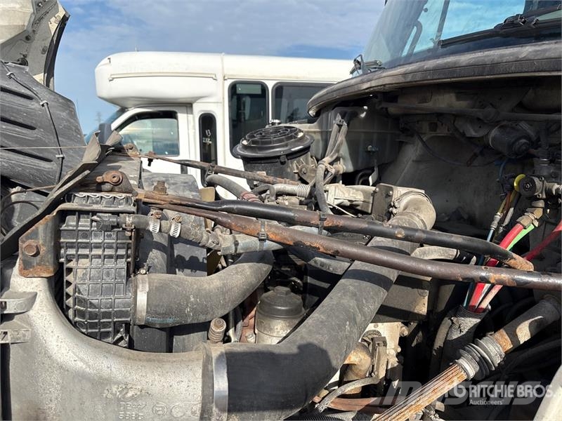 Freightliner M2 106 Cabinas