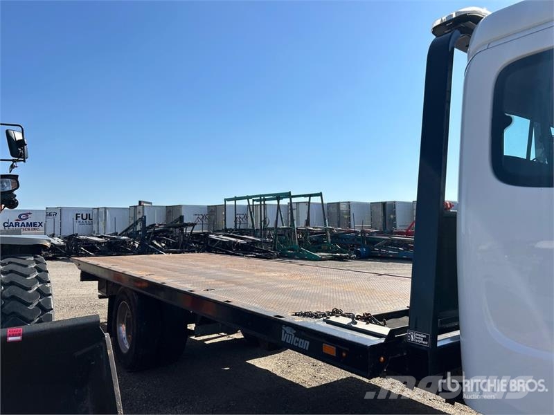 Freightliner M2 106 Recovery vehicles