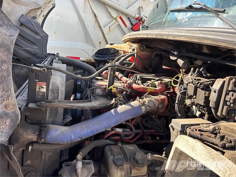 Freightliner M2 106 Camion dei rifiuti