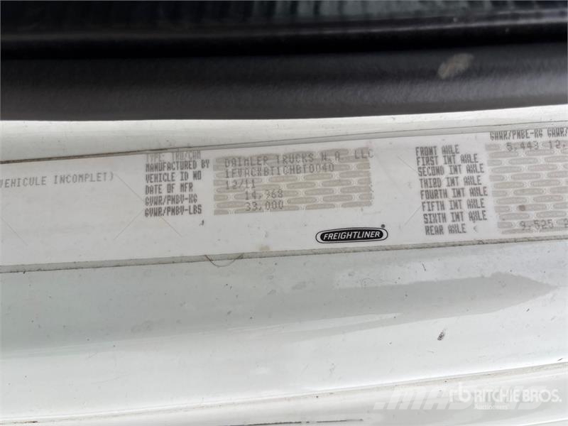 Freightliner M2 106 4x2 Van Truck Furgoonautod