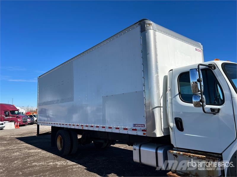 Freightliner M2 106 4x2 Van Truck Фургони
