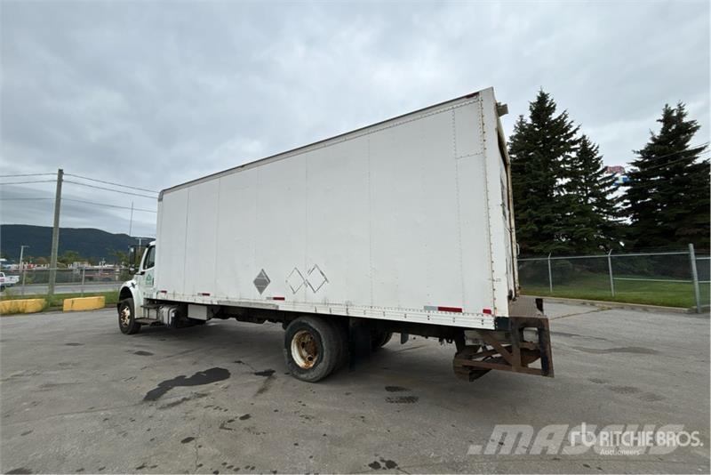 Freightliner M2 106 4x2 Van Truck Sanduk kamioni