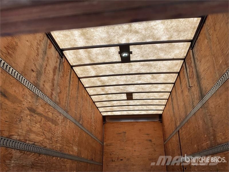 Freightliner M2 106 4x2 Van Truck Furgoonautod