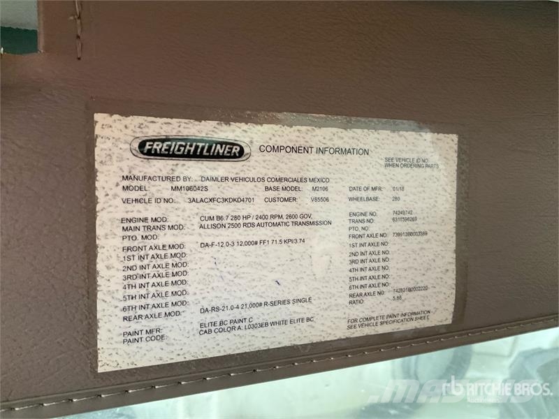 Freightliner M2 106 4x2 Van Truck Sanduk kamioni