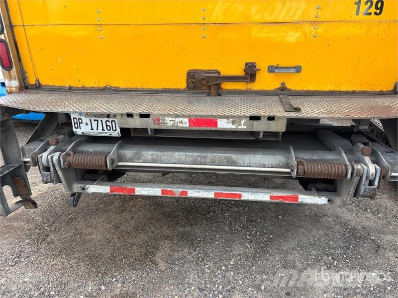 Freightliner M2 106 4x2 Van Truck Furgoonautod
