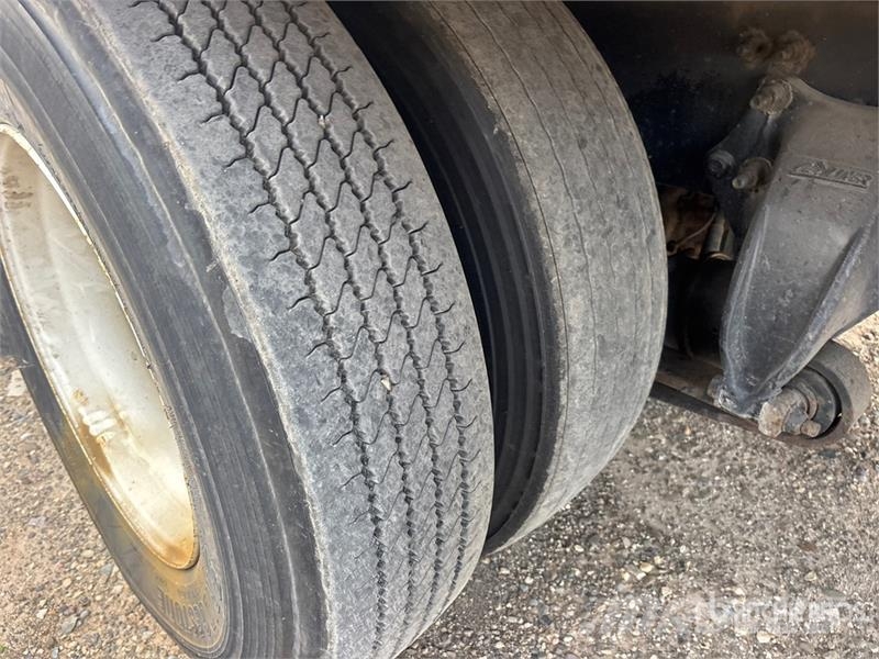 Freightliner M2 106 4x2 Van Truck Furgoonautod