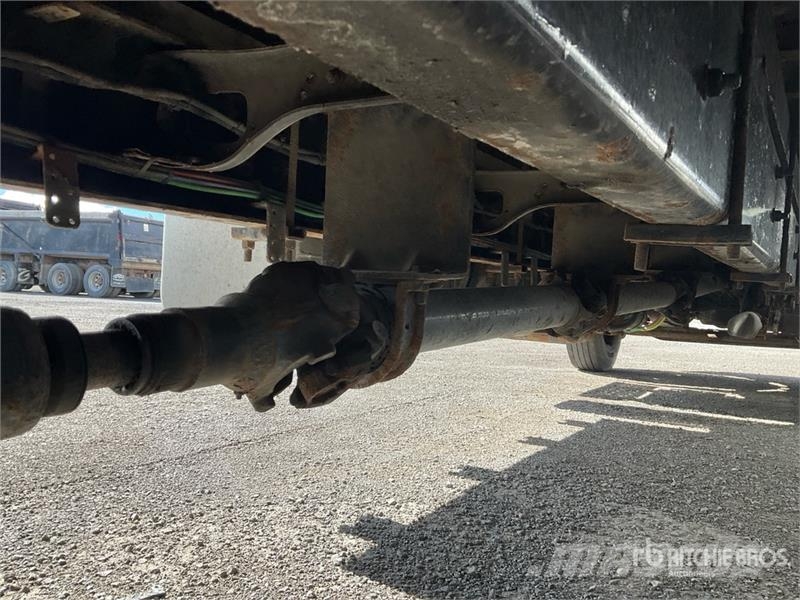 Freightliner M2 106 4x2 Van Truck Furgoonautod