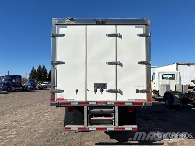 Freightliner M2 106 4x2 Van Truck Umpikorikuorma-autot