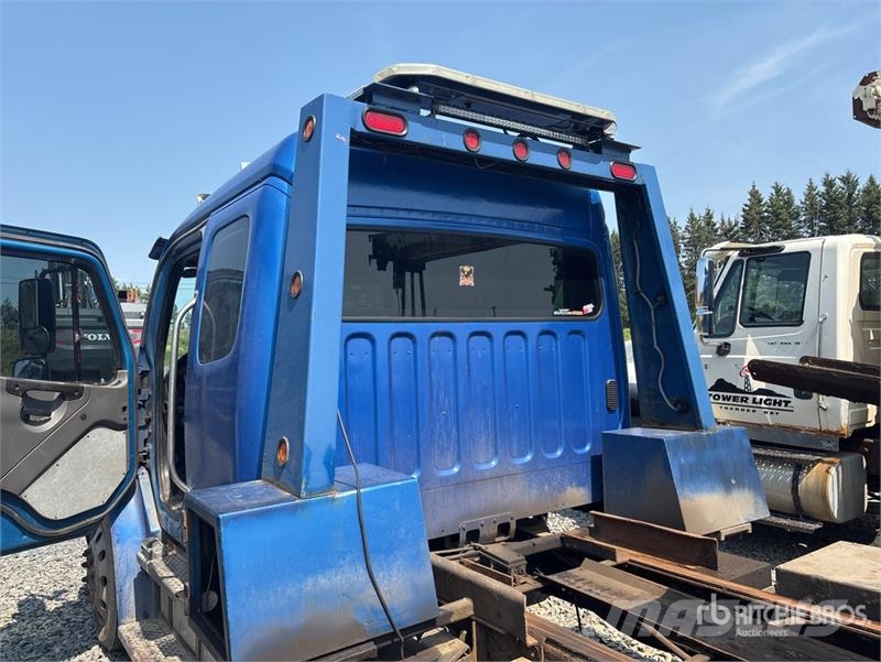 Freightliner M2 106 4x2 Extended Cab Rollback Truck Hinausautot