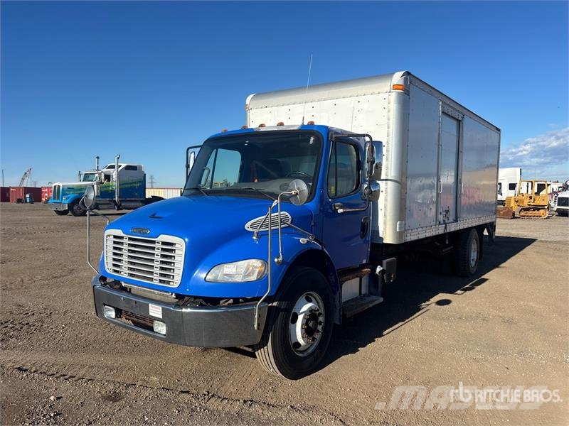 Freightliner M2 106 4x2 Van Truck Kofferaufbau