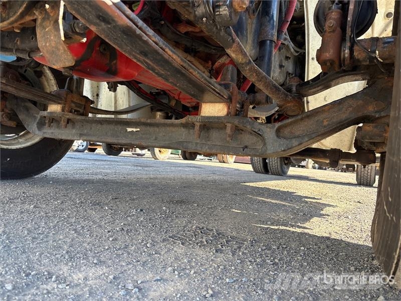 Freightliner M2 106 4x2 Van Truck Umpikorikuorma-autot