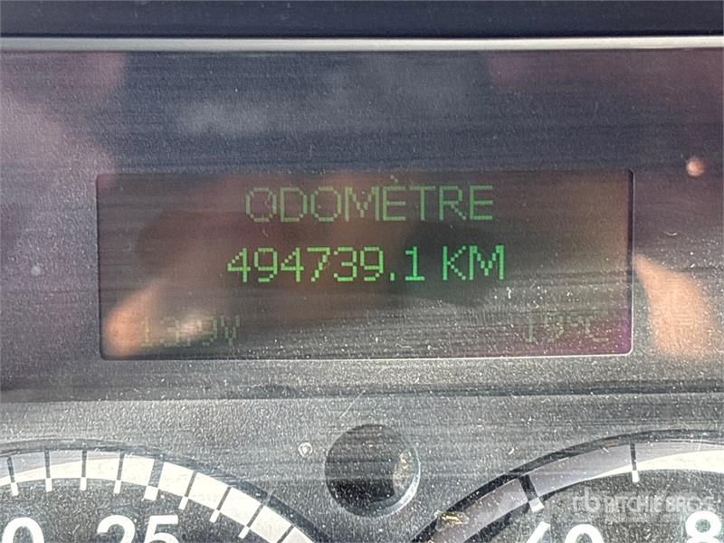 Freightliner M2 106 4x2 Van Truck Umpikorikuorma-autot