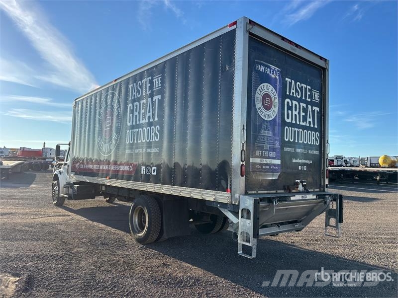 Freightliner M2 106 4x2 Van Truck Bakwagens met gesloten opbouw