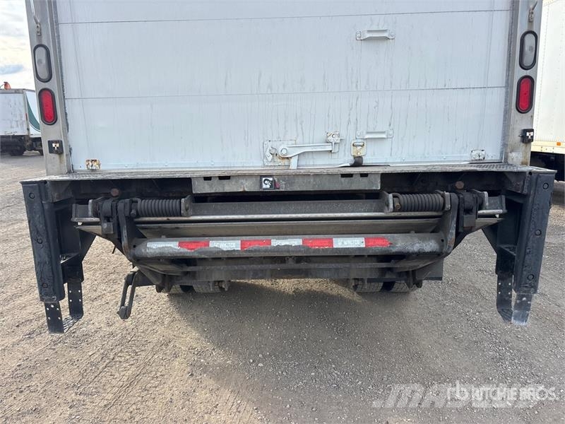 Freightliner M2 106 4x2 Van Truck Camiones caja cerrada