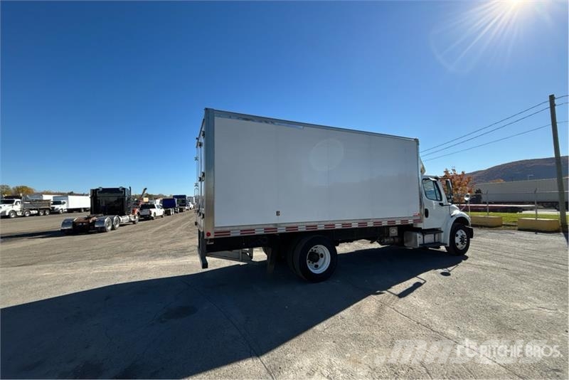 Freightliner M2 106 4x2 Van Truck Umpikorikuorma-autot
