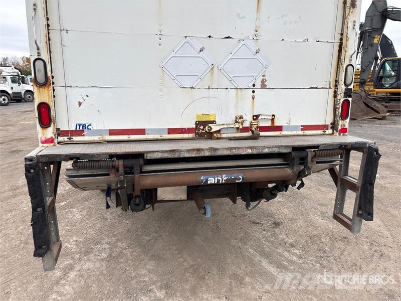 Freightliner M2 106 4x2 Van Truck Box trucks