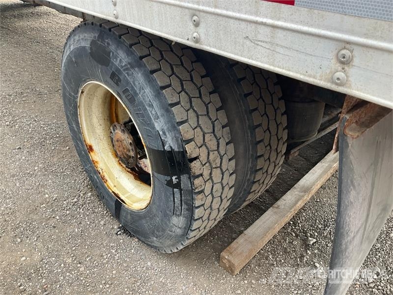 Freightliner M2 106 4x2 Van Truck Sanduk kamioni