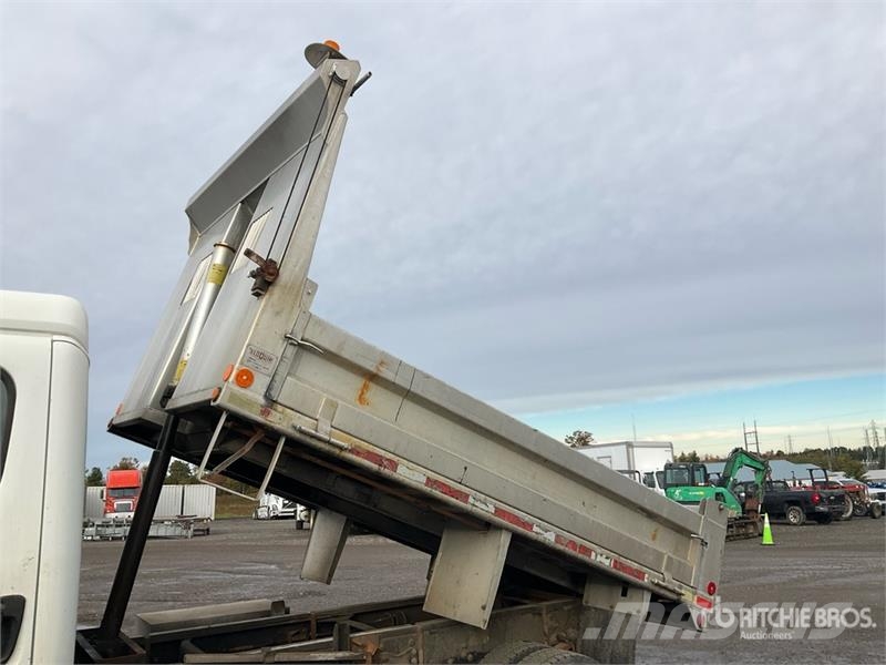 Freightliner M2 106 4x2 Crew Cab S/A Dump Truck Tipper trucks
