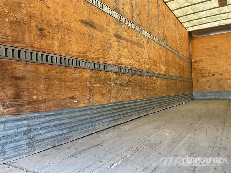 Freightliner M2 106 4x2 Van Truck Furgoonautod