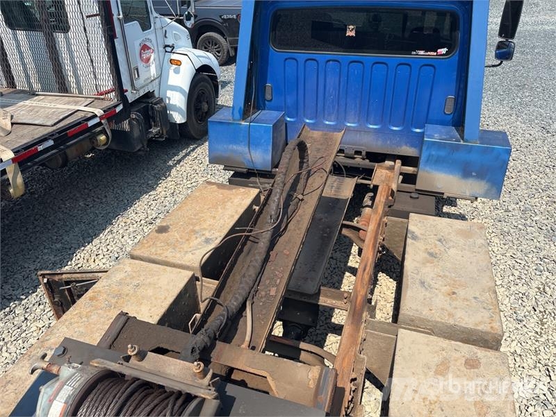 Freightliner M2 106 4x2 Extended Cab Rollback Truck Hinausautot