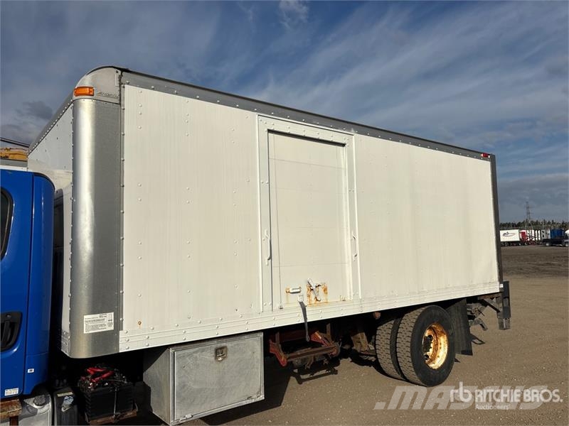 Freightliner M2 106 4x2 Van Truck Camiones caja cerrada