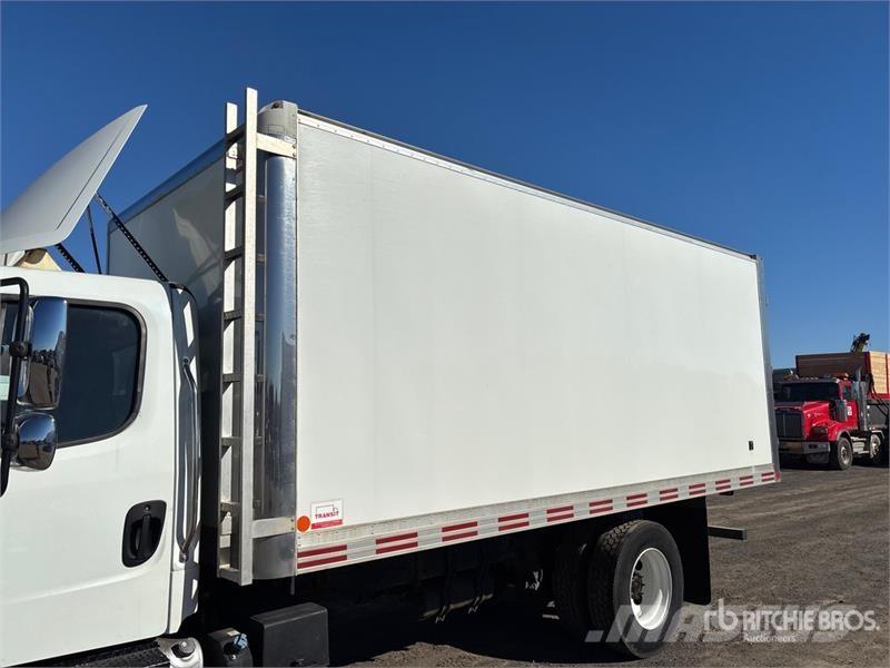 Freightliner M2 106 4x2 Van Truck Umpikorikuorma-autot