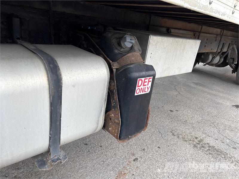 Freightliner M2 106 4x2 Van Truck Furgoonautod