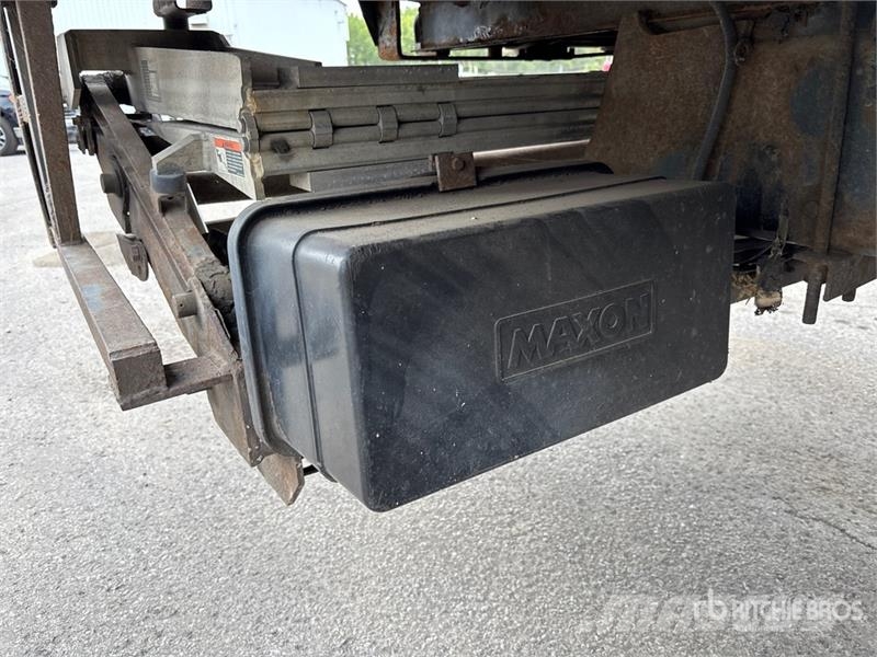 Freightliner M2 106 4x2 Van Truck Furgoonautod