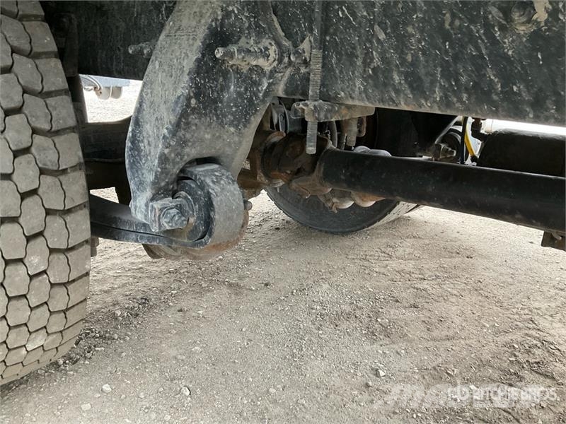 Freightliner M2 106 4x2 Van Truck Bakwagens met gesloten opbouw