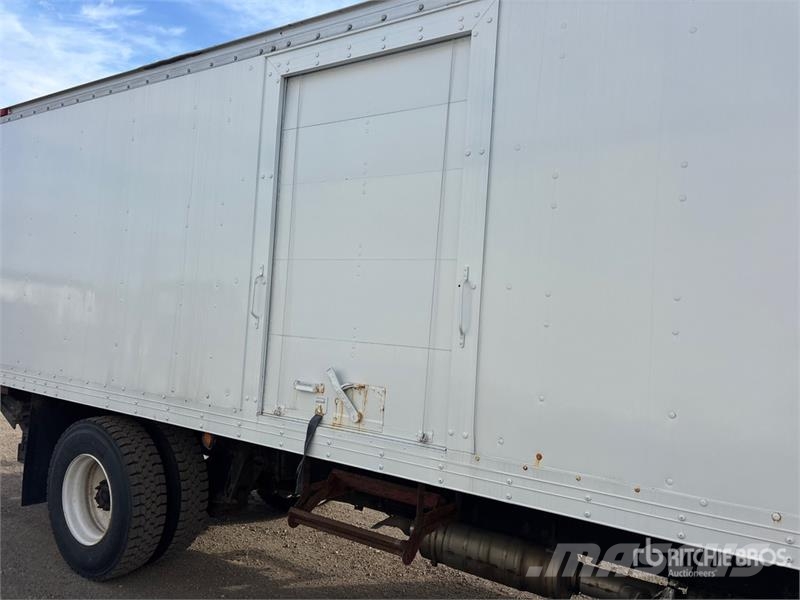 Freightliner M2 106 4x2 Van Truck Camiones caja cerrada