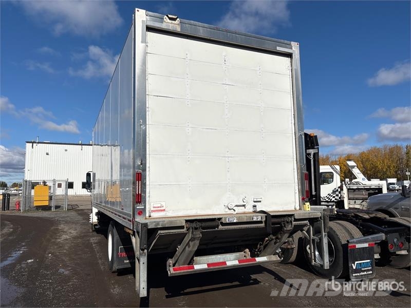Freightliner M2 106 4x2 Standard commercial box/van truck Van T Sanduk kamioni
