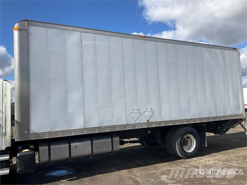 Freightliner M2 106 4x2 Van Truck Furgoonautod