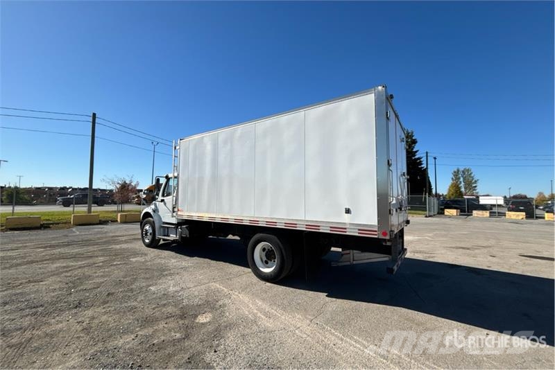 Freightliner M2 106 4x2 Van Truck Umpikorikuorma-autot