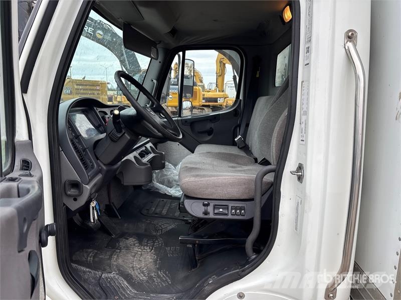 Freightliner M2 106 4x2 Van Truck Box trucks