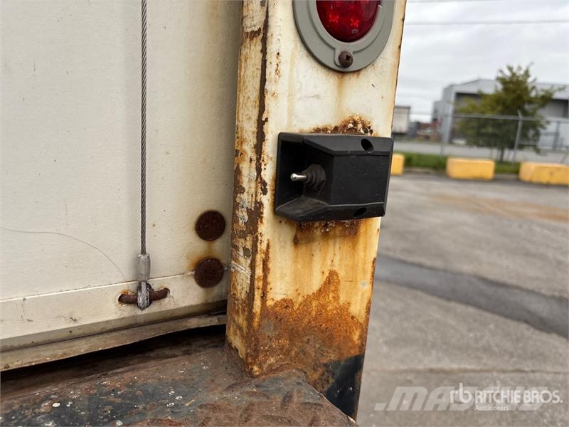 Freightliner M2 106 4x2 Van Truck Furgoonautod