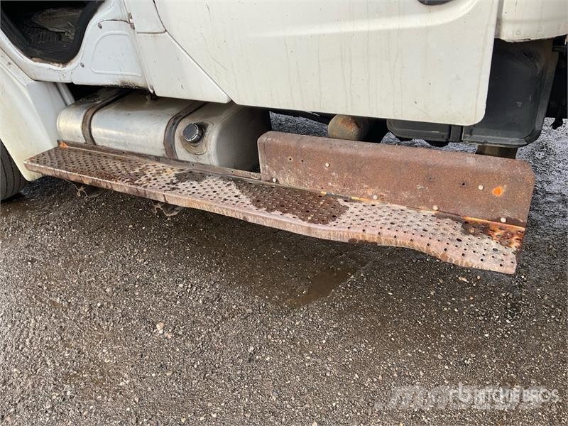 Freightliner M2 106 4x2 Crew Cab S/A Dump Truck Tipper trucks